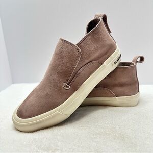 SeaVees Mauve Sneakers with Cushioned Sole